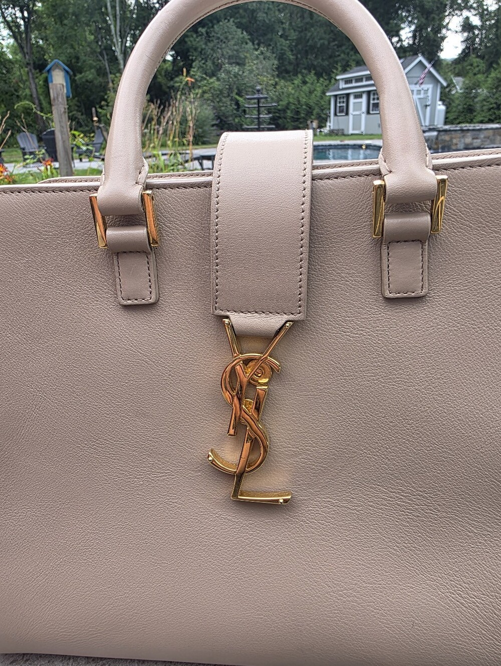 Pre-loved authentic YSL Cabas Baby Monogram Saint Laurent Beige Bag - Picture 3 of 17
